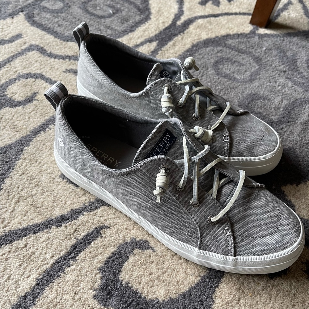 Women’s Size 8.5 Sperry Top-Sider Crest Vibe